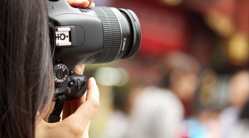 The 2 Best Inexpensive Video Cameras For Vlogging